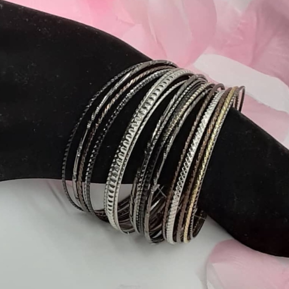 Multi color bangles - Picture 2 of 2